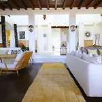 Nautilia - Luxury And Ξενοδοχείο 3*