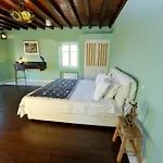 Otel Nautilia - Luxury And Kalafatis