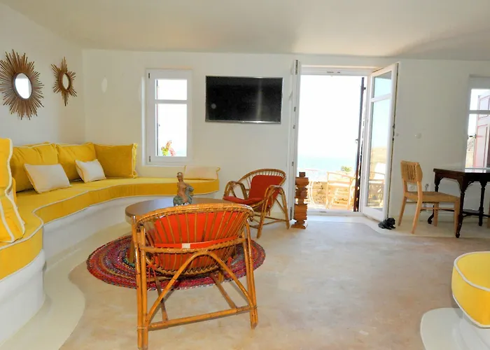 Nautilia - Luxury And Otel 3*