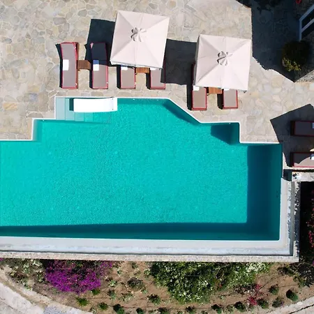 Nautilia - Luxury Suites&cottages Hotel