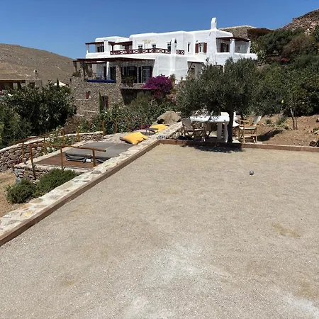 Nautilia - Luxury And Hotel Kalafatis