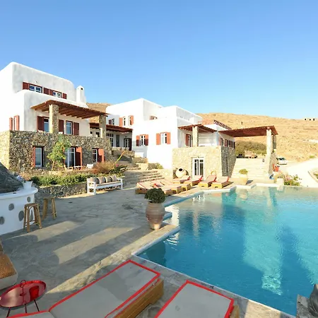 Hotel Nautilia - Luxury Suites&cottages 3*