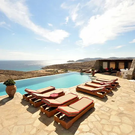 Nautilia - Luxury Suites&cottages Hotel Kalafatis