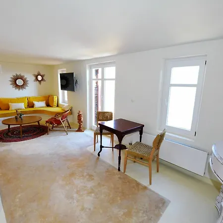 Nautilia - Luxury Suites&cottages 3*